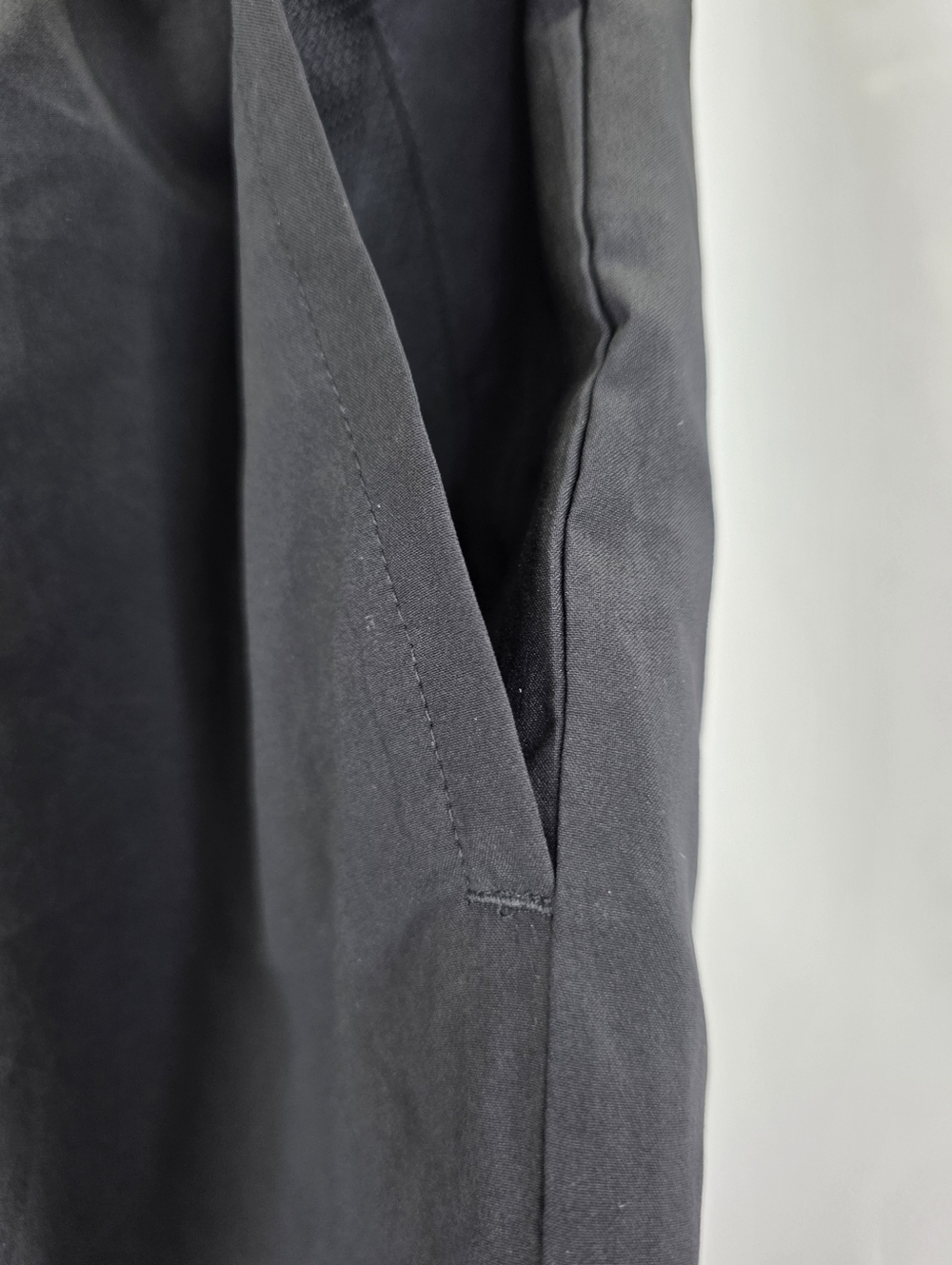 Gymshark Women's Size Small Regular Fit Pintuck Shorts HT3 Black Athletic Wear - Picture 8 of 15